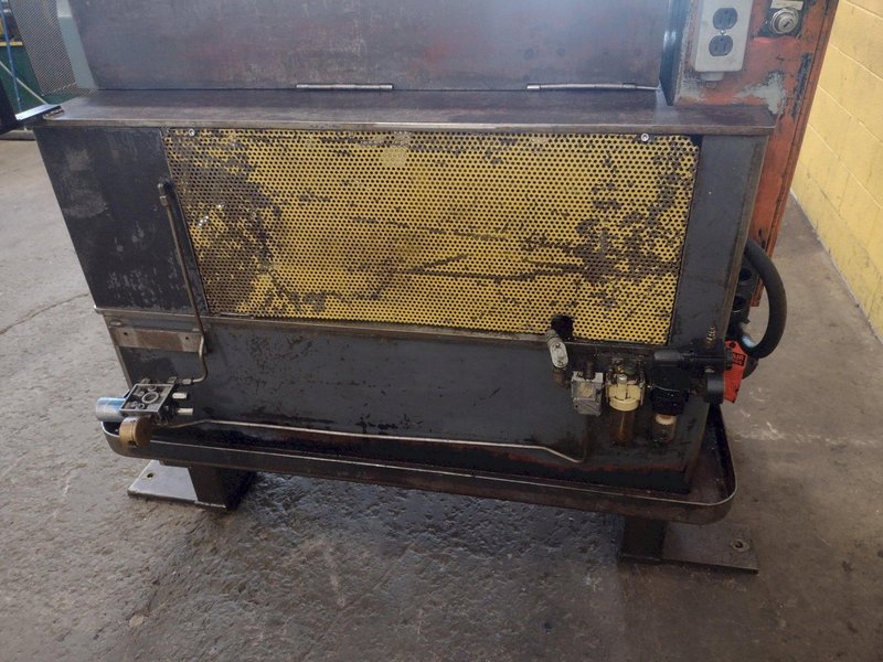 EAGLE MODEL HD-C TUBE END FORMER MACHINE: STOCK #16805