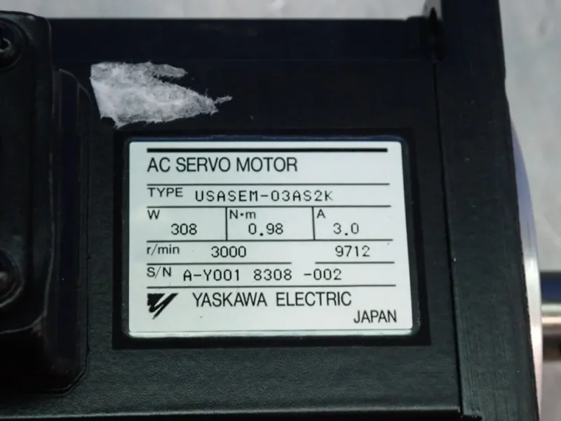 YASKAWA ELECTRIC AC SERVO MOTOR   -  USASEM-03AS2K