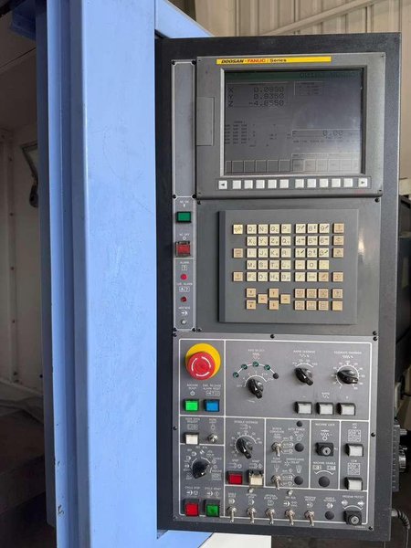 Doosan DNM-500 CNC Vertical Machining Center – TSC Mill