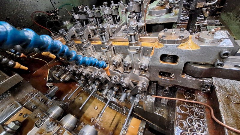 Sakamura Model BP 450 SL 4 Die Long Stroke Progressive Header