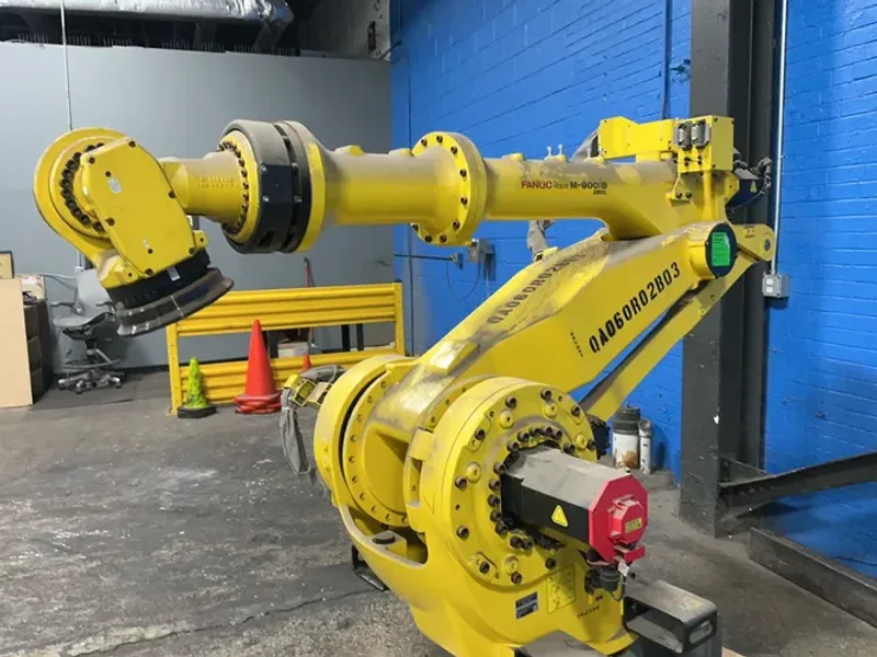 FANUC ROBOT ARM  -  M-900IB/280L