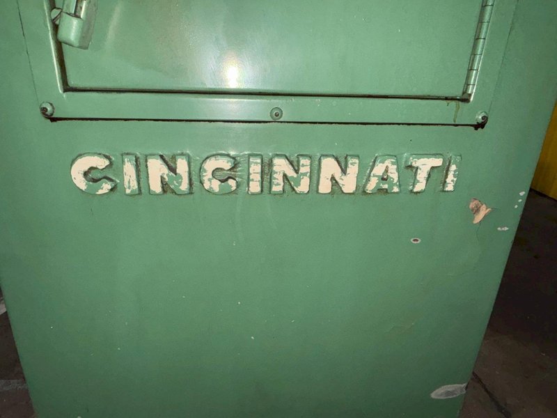 #2 CINCINNATI UNIVERSAL TOOL &amp; CUTTER GRINDER: YOBRO #24541