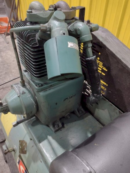 5 HP CHAMPION MODEL #HR5-8 SINGLE STAGE AIR COMPRESSOR: YOBRO #24823