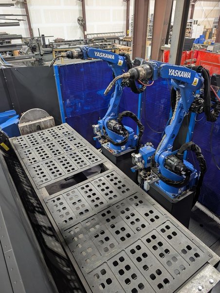 Yaskawa Motoman ArcWorld System 6200-750 Robotic Welding Cell, 2022 – 2 AR1440 Robots, Miller Power Source, Wire Feeder