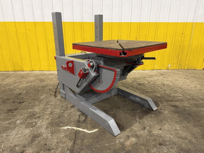 3,000 LBS READCO - UNIQUE MODEL #UPC-30-6 MC POWERED WELDING POSITIONER: YOBRO #25846