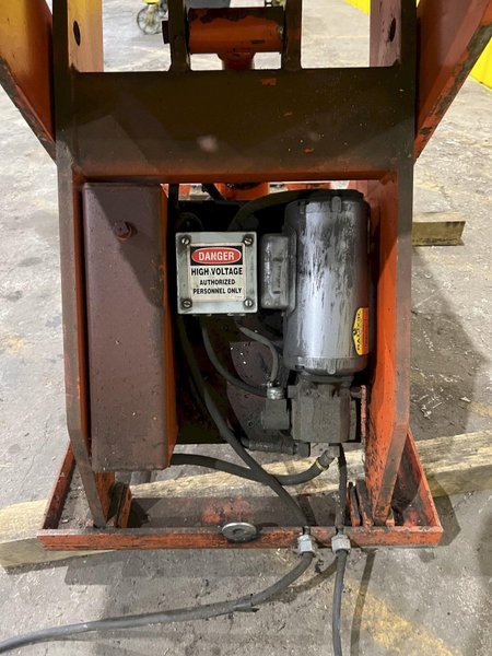 3,000 LB X 24&quot; X 48&quot; PRESTO MODEL XL36-30 HYDRAULIC POWER SCISSOR LIFT TABLE 110V: STOCK #20212