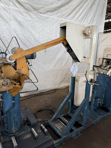 1,100 Lb. x 6&quot; x .05&quot; AIDA SERVO FEEDLINE W/ DUAL UNCOILER. STOCK # 0130225.