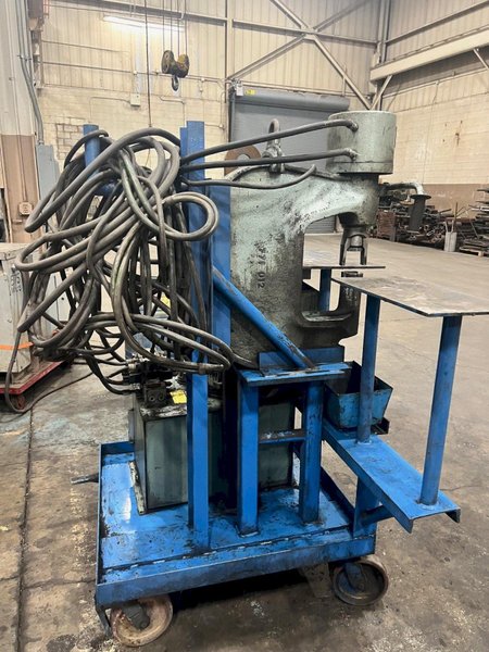 USED WHITNEY 70 TON PORTABLE HYDRAULIC WEB PUNCH MODEL 771, Stock# 11133