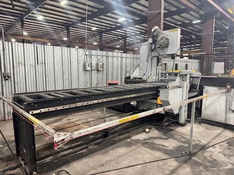 25″ x 30″ HydMech V25APC Vertical Bandsaw, 2021