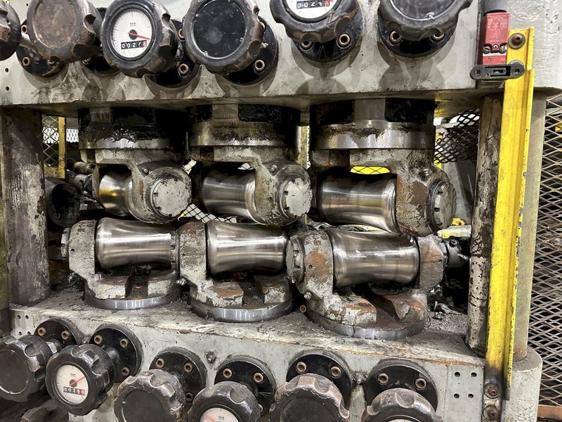 2.25" X 6 ROLL MACKINTOSH-HEMPHILL / TURNER MODEL #922 TUBE &amp; BAR STRAIGHTENER: STOCK #22572