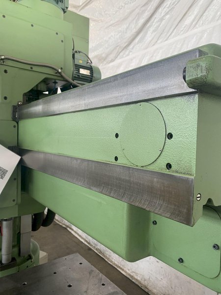 49&quot; KOVOSVIT MAS V0-50 RADIAL ARM DRILL. STOCK # 0872924