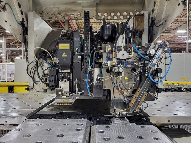 1999 Trumpf Trumatic 600L Combination Punch / Laser Cutting System (#5070)
