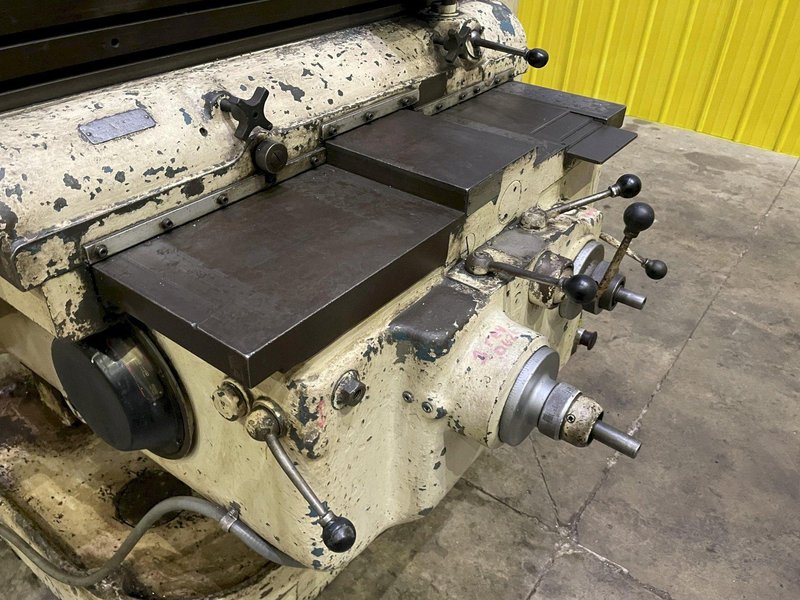 #4 CINCINNATI TABLE TYPE HORIZONTAL MILLING MACHINE: YOBRO #25675