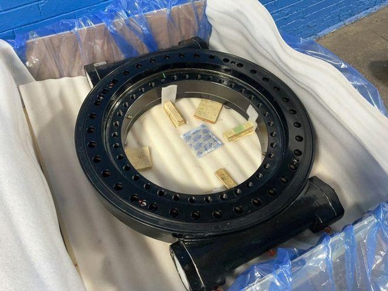 ROTARY MASTER WORM GEAR SLEW DRIVE  -  TE639-2-Z6-RI