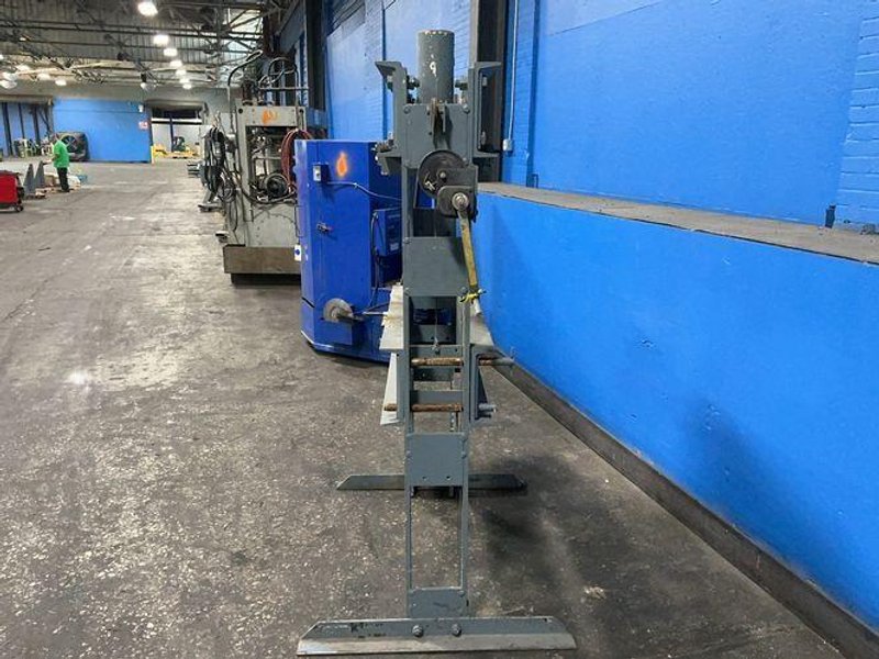 Owatonna Tool Company 55 Tons Hydraulic H-frame Press