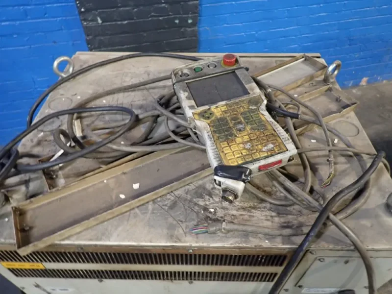 YASKAWA ELECTRIC ROBOT  -  MH6