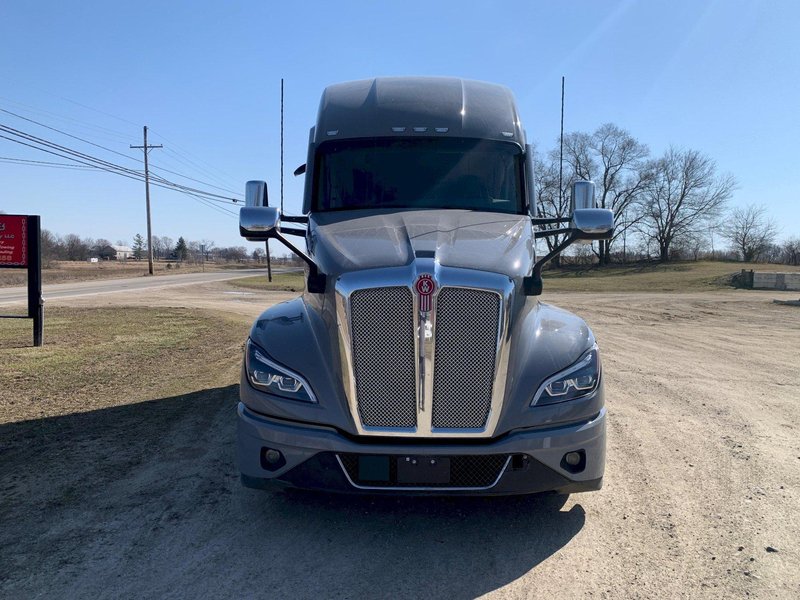 2023 Kenworth T680 1XKYDP9X0PJ233871