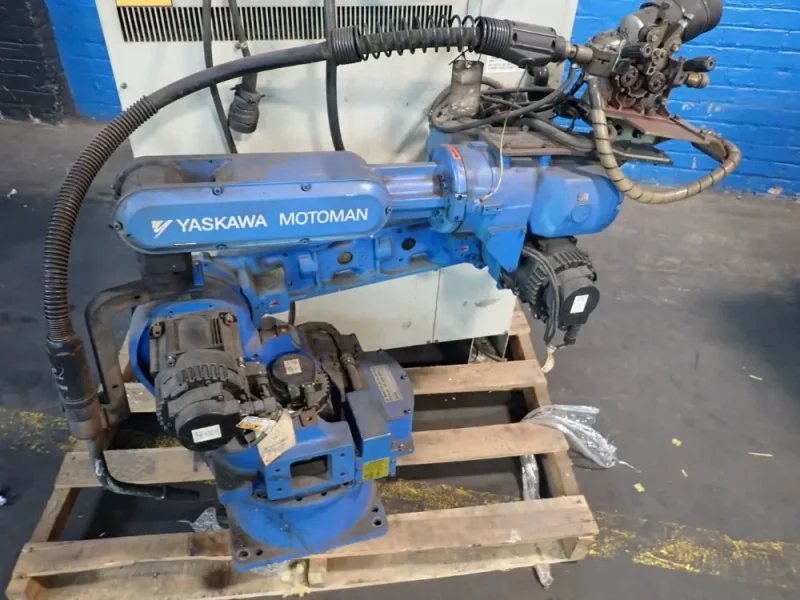 YASKAWA MOTOMAN ROBOT  -  MH6