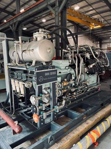 270 HP Sauer Helium Reciprocating Compressor WP6208, 2023
