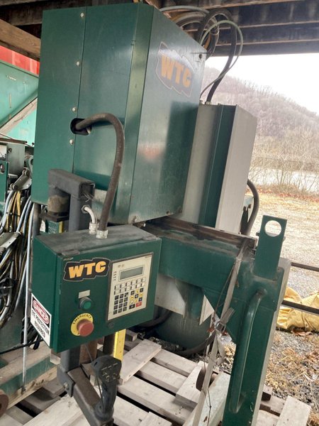 200 TON WTC EQUIPMENT HYDRAULIC TRACK PRESS &amp; TORQUE WRENCH: STOCK #18311