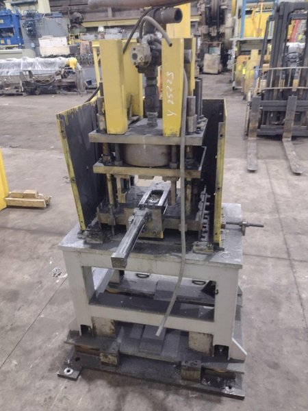 7 TON AIRAM ARDCOR PNEUMATIC 4 POST CUTOFF PRESS: YOBRO #25223