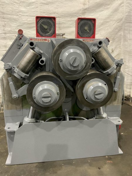 4-1/2” X 4-1/2” X 1/2” ROUNDO R-5 HYDRAULIC VERTICAL/HORIZONTAL ANGLE ROLL: STOCK #80859