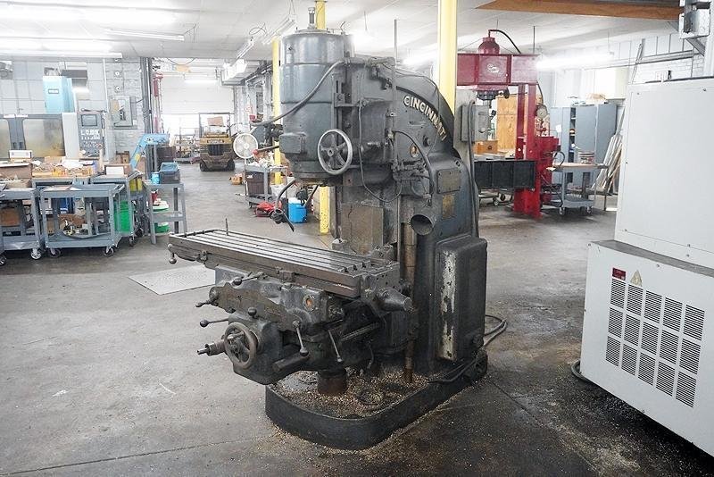 CINCINNATI MODEL #2V VERTICAL MILLING MACHINE: YOBRO #25931