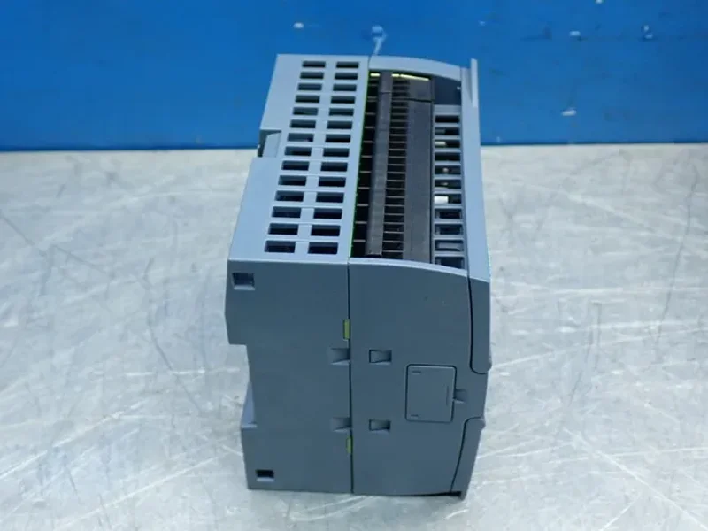 SIEMENS SIMATIC S7-1200 COMPACT CPU, 4PCS  -  6ES7214-1HG40-0XB0