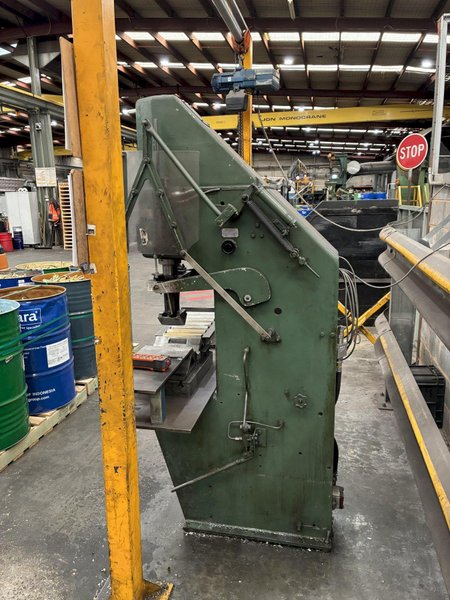 15 Ton PJ Hare Hydraulic Press