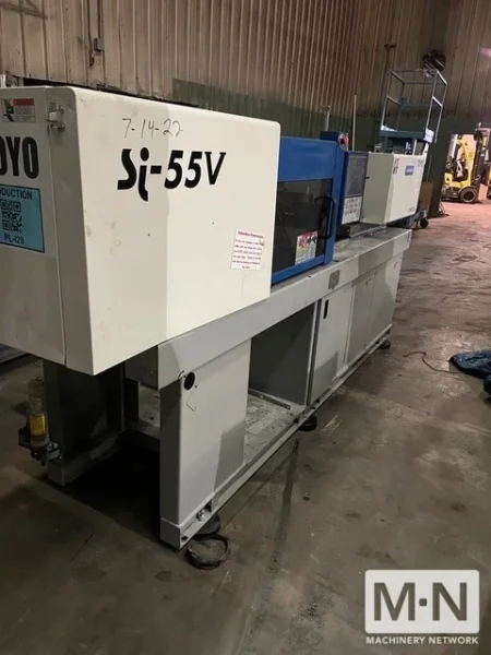 55 TON 3 OZ TOYO MODEL Si-55V-D150CU INJECTION MOLDING MACHINE MFG 2013