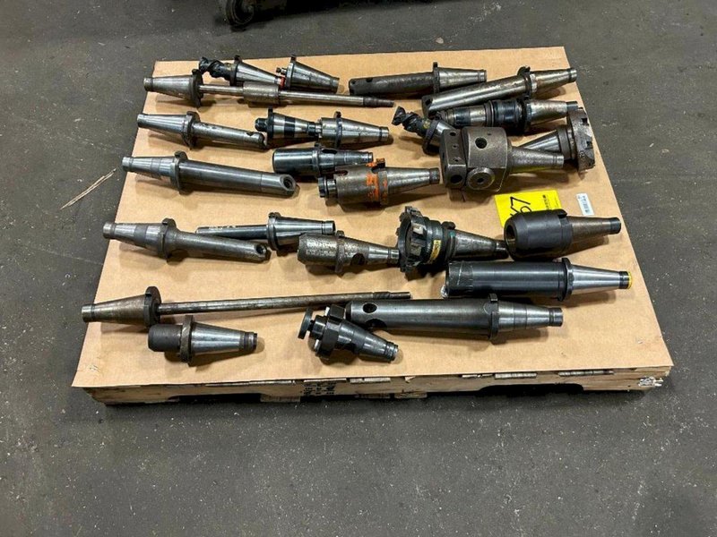 40 NMTB TAPER MILLING TOOLS &amp; TOOL HOLDERS: STOCK #22997