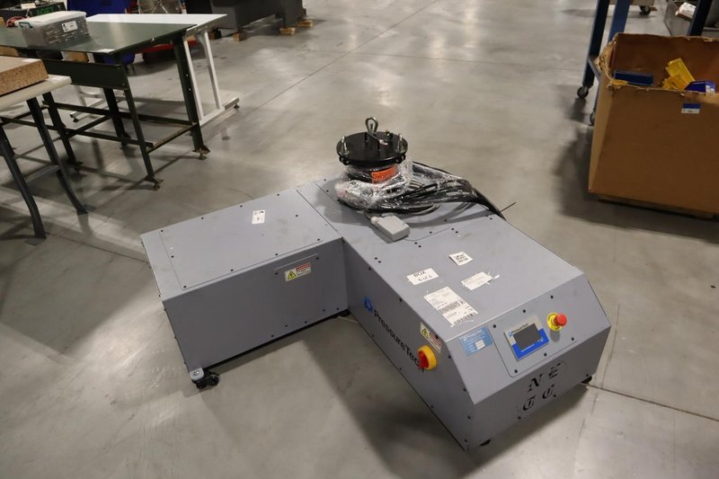 PressureTech PT2000-8H Coolant System 2000 PSI, 8 Outputs,- Auction Item
