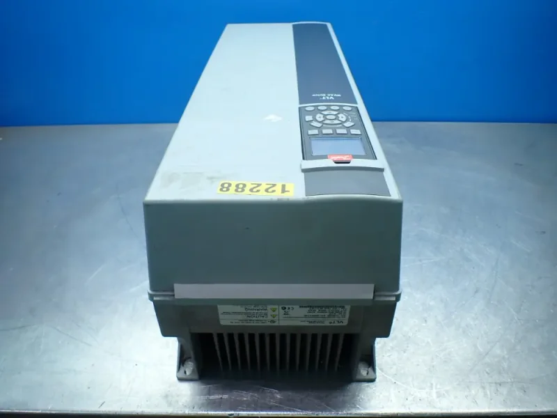 DANFOSS 30HP VLT HVAC DRIVE UNIT  -  131B4263