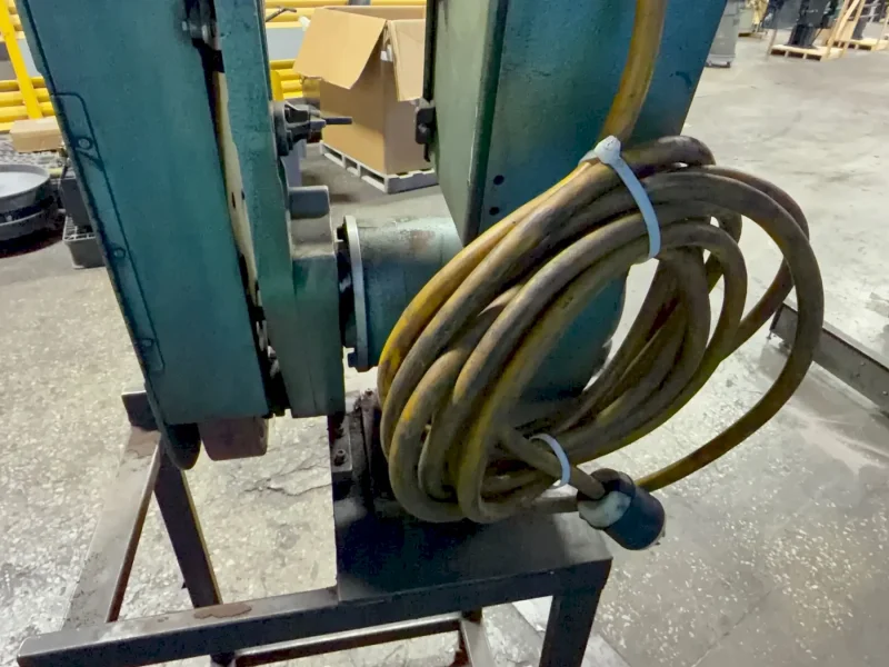 BURR KING 2 1/2" BELT SANDER  -  960