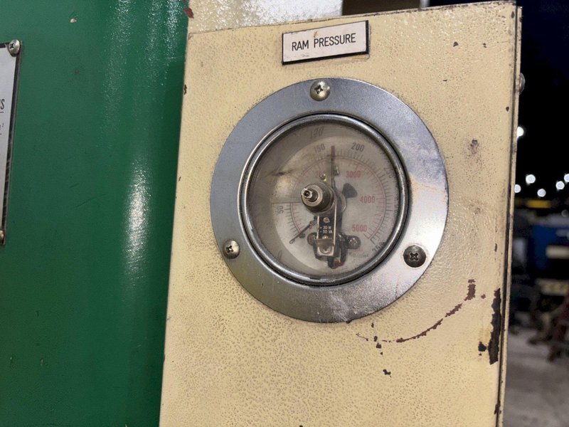 660 TON SUTHERLAND MODEL #HD1 HYDRAULIC 4 POST GUIDED RAM PRESS 15&quot; STROKE: YOBRO #24088