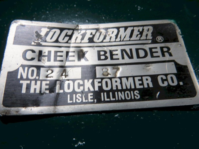 24&quot; Lockformer Cheekbender w/ Stand
