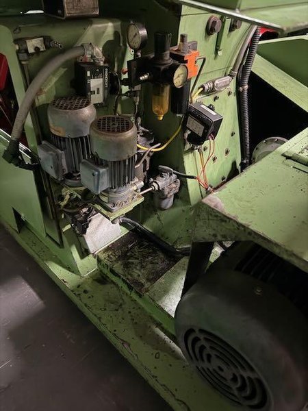 Carlo Salvi Model RF/476/SV High Speed Semi Tubular Cold Header