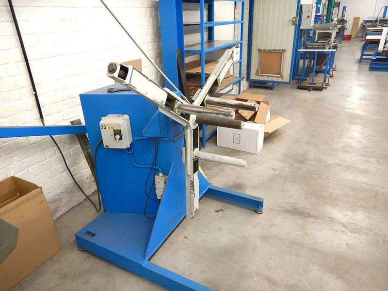 Festo - Decoiling &amp; punching line