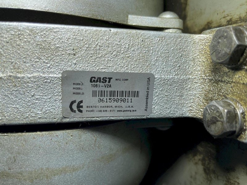 GAST Rotary Vane Vacuum Pump and Compressor