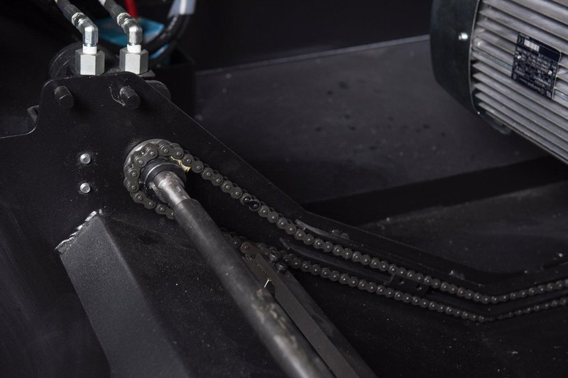 NEW - 18"H x 22"W HYD-MECH V-18APC-60 AUTOMATIC VERTICAL TILT FRAME BAND SAW