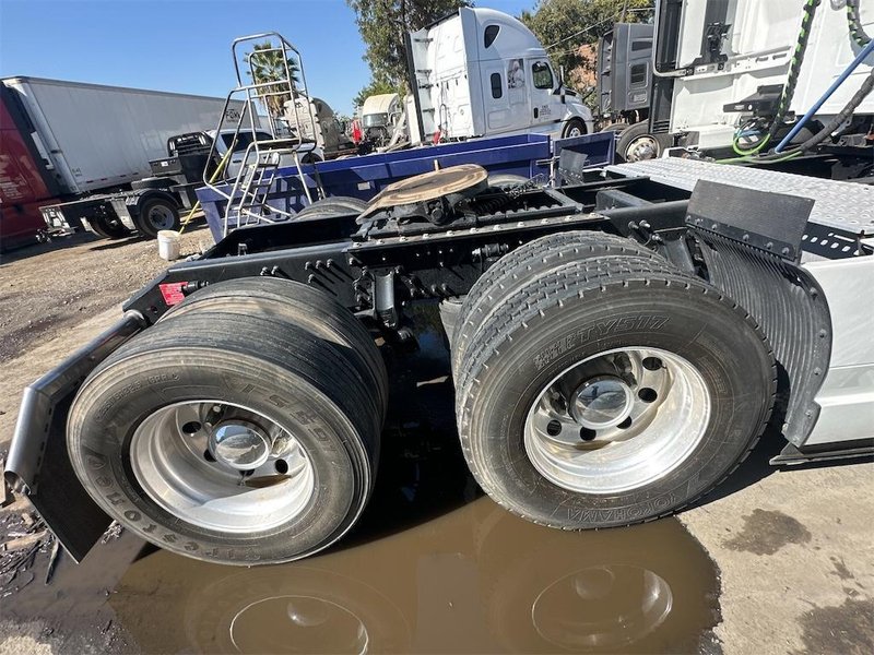 2023 Volvo VNL64T860 4V4NC9EJ5PN307510