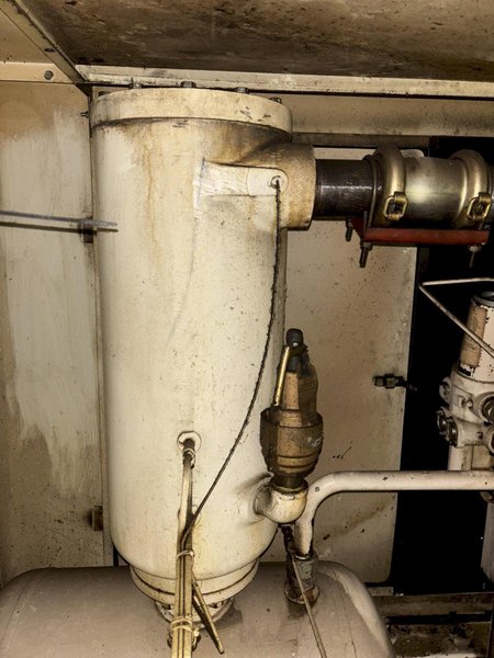 GARDNER-DENVER ELECTRA-SAVER AIR COMPRESSOR: STOCK #22710