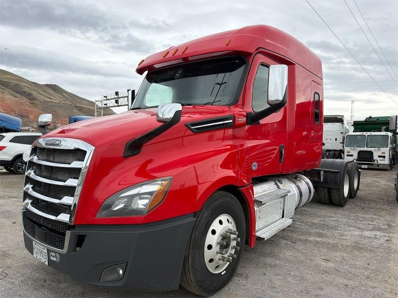 2020 Freightliner Cascadia 1FUJHHDV1LLLC1683