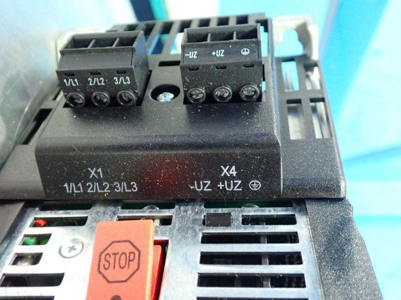 SEW EURODRIVE 4 HP MOVIDRIVE B INVERTER  -  MDX61B0030-5A3-4-00