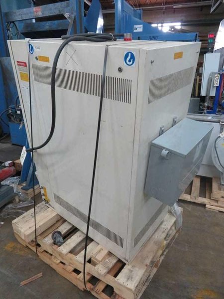 Moretto Model DT 204 MT Dehumidifying Hopper Dryer, 1999