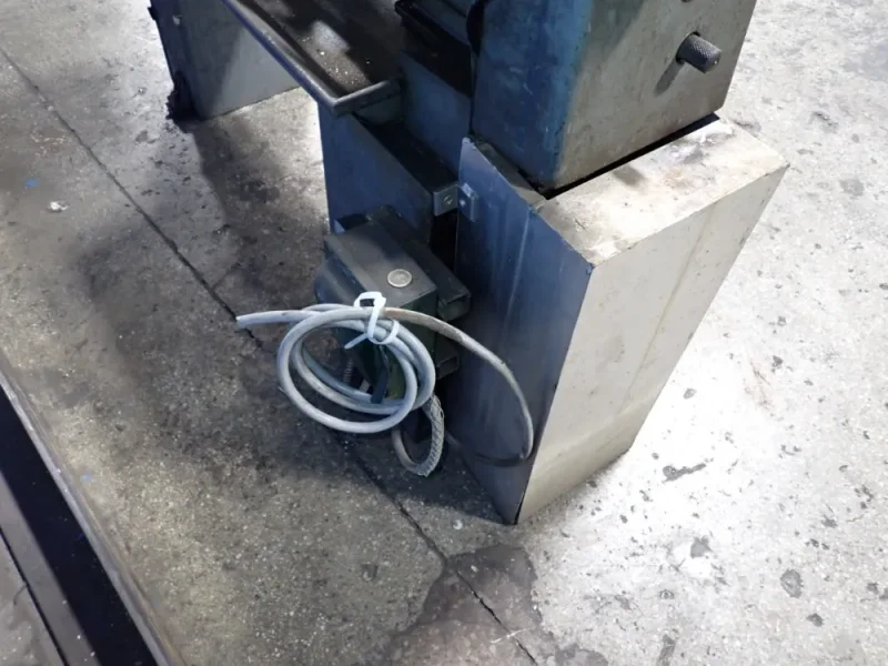 CLAUSING 12" X 36" LATHE   -  5914
