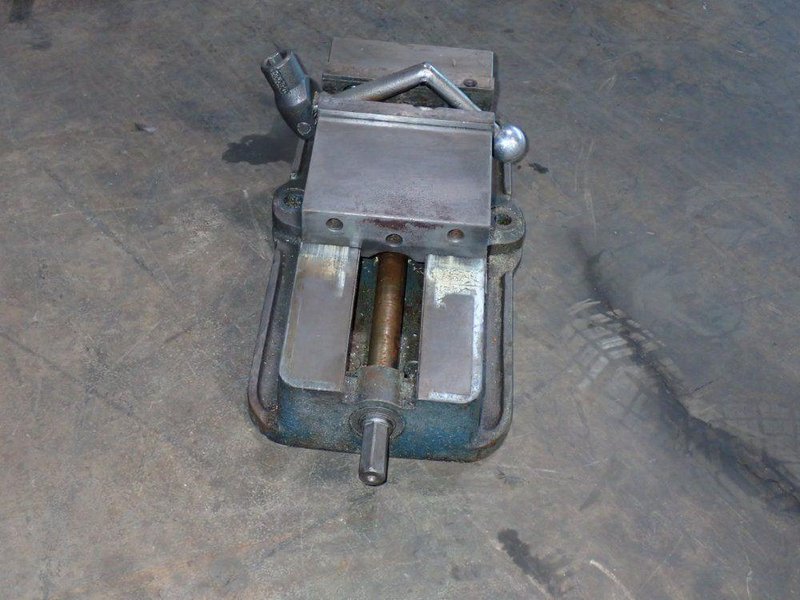 KURT 6" VISE