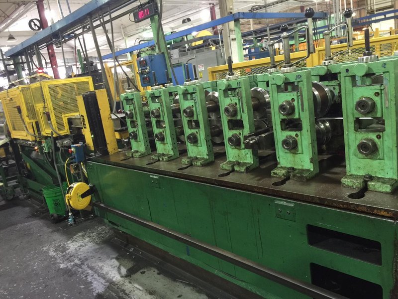 6 STAND X 1.5&#039; YODER ROLLFORMER BASE: STOCK #66494