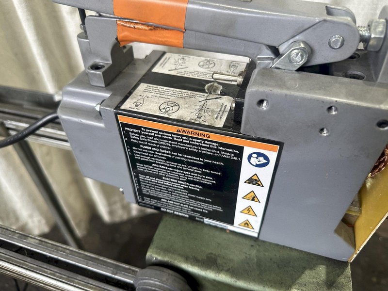 CHICAGO ELECTRIC 18&quot; SPOT WELDER: STOCK #78902