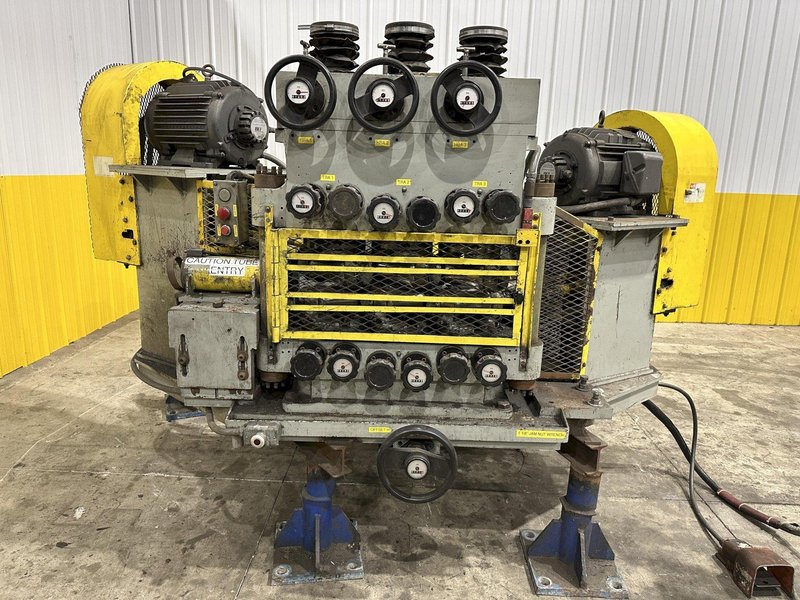 2.25" X 6 ROLL MACKINTOSH-HEMPHILL / TURNER MODEL #922 TUBE &amp; BAR STRAIGHTENER: STOCK #22572